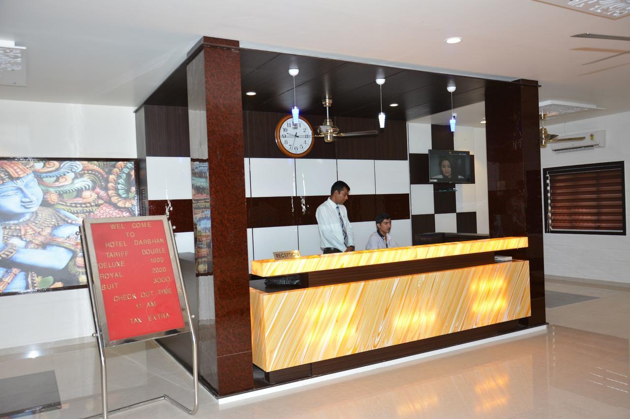 Hotel Darshan Rajula ภายนอก รูปภาพ